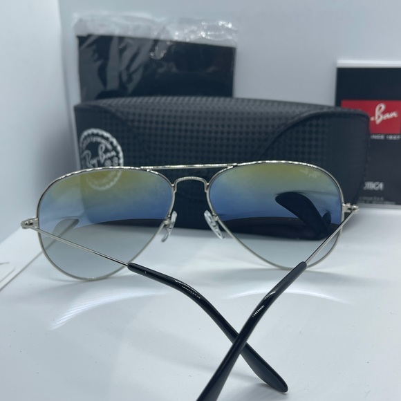 BNIB Rayban Silver with Blue Gradient Lens Rb3025 - Picture 4 of 7